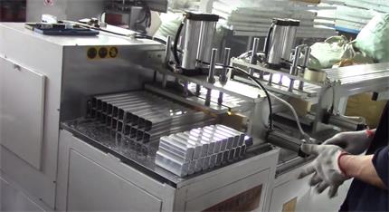 薄铝型材用什么切割机才能保证材料不变形？【风暴机械】